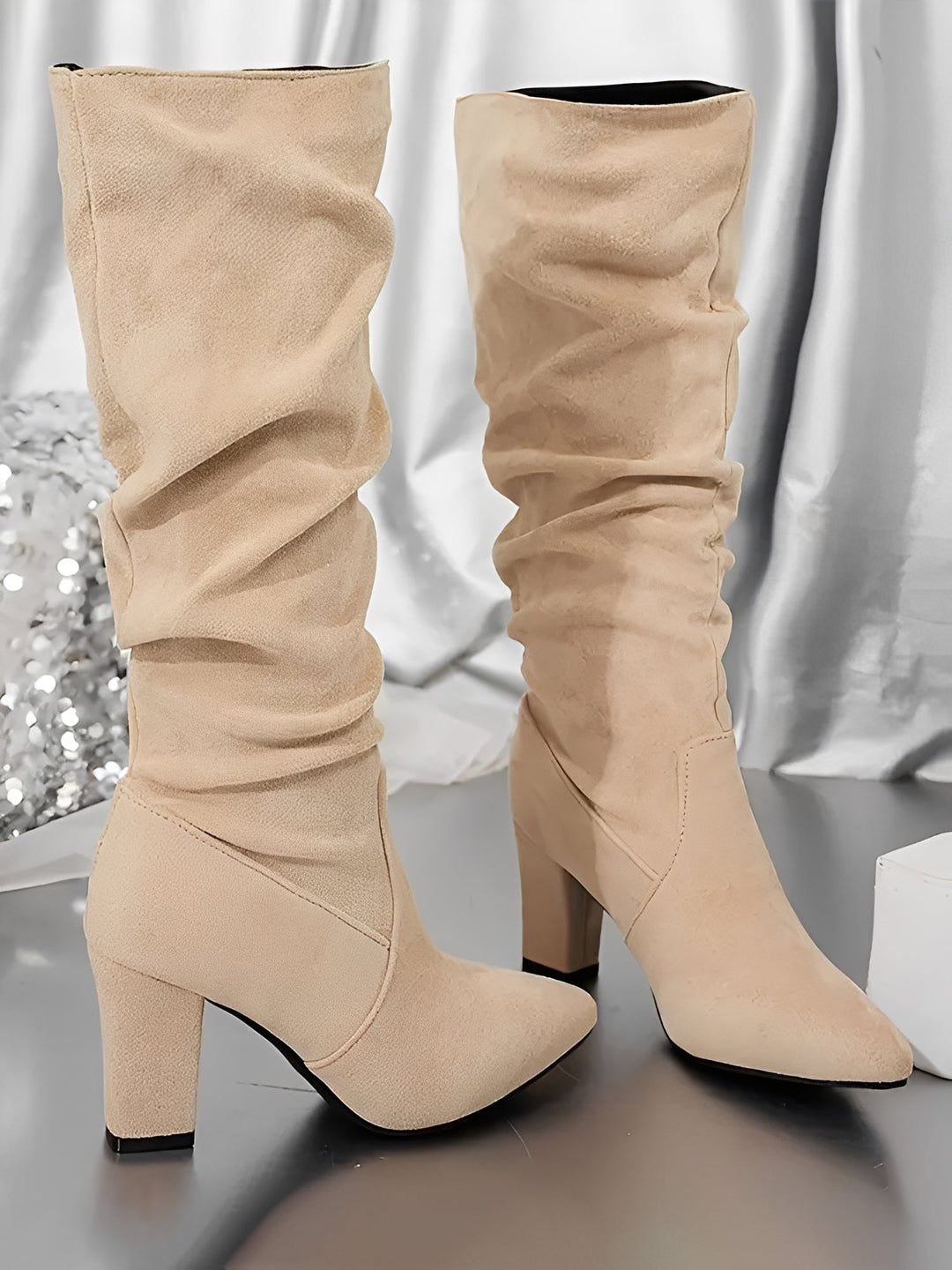 Women's Flattering Suede Knee High Heeled Boots