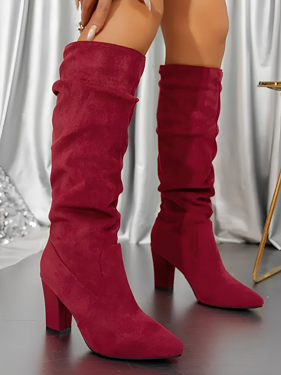 Women's Flattering Suede Knee High Heeled Boots