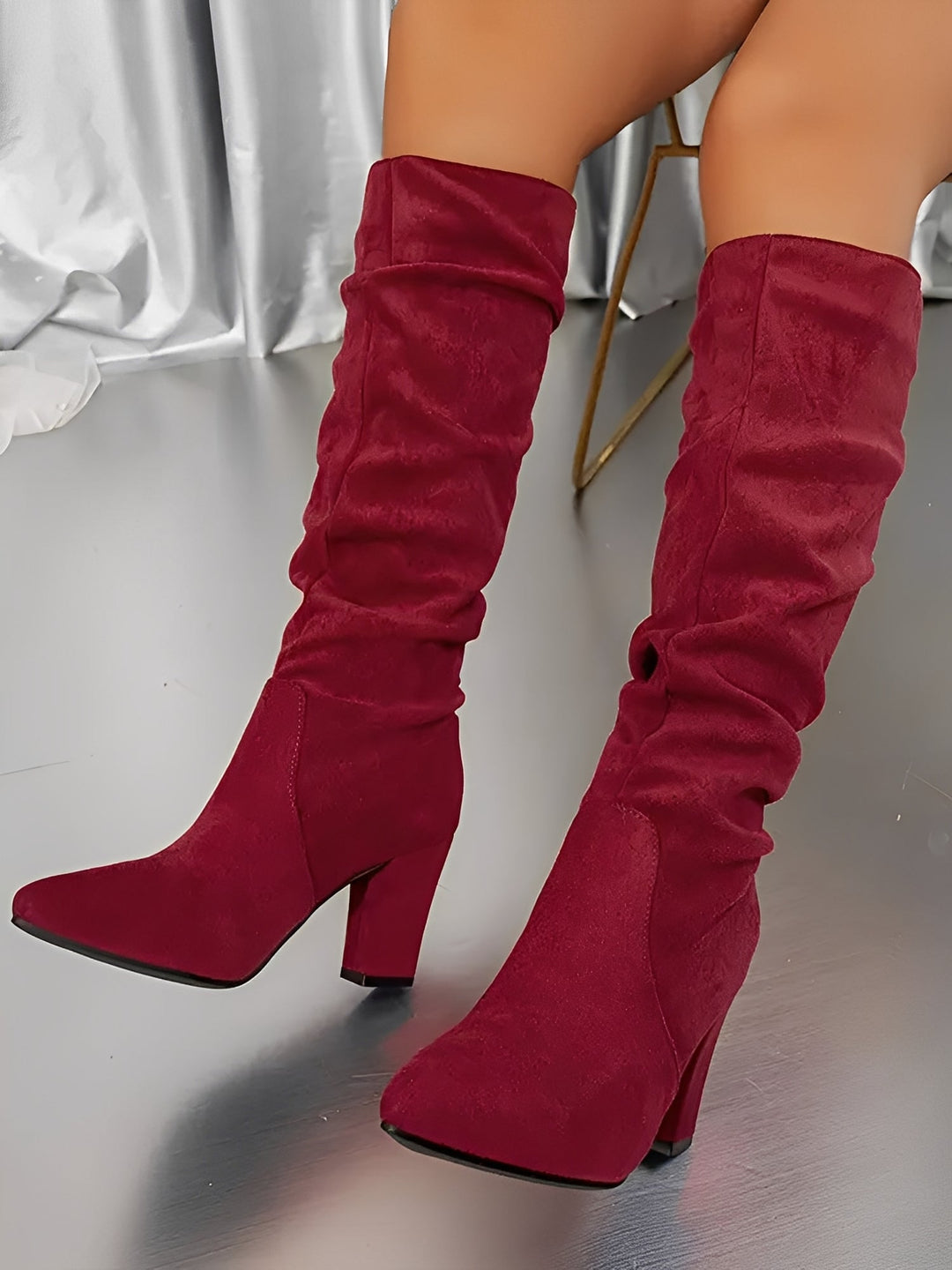 Women's Flattering Suede Knee High Heeled Boots