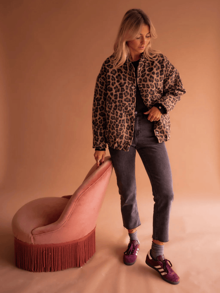 Women's Vintage-Inspired Leopard Print Fleece Jacket with Button Front