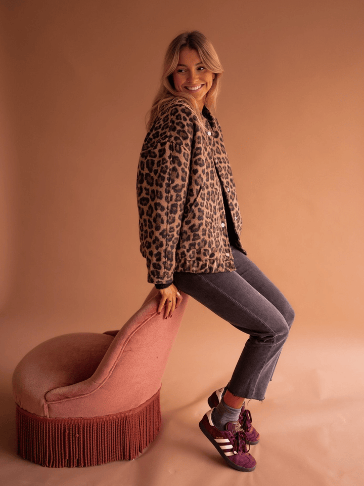 Women's Vintage-Inspired Leopard Print Fleece Jacket with Button Front