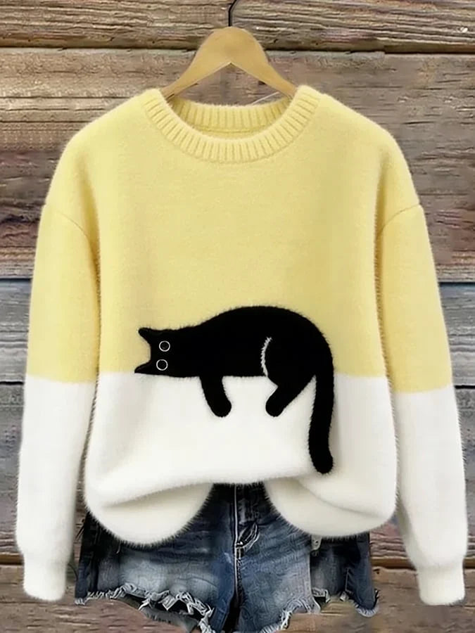 Cozy Women's Oversized Sweater for Winter Days in Yellow