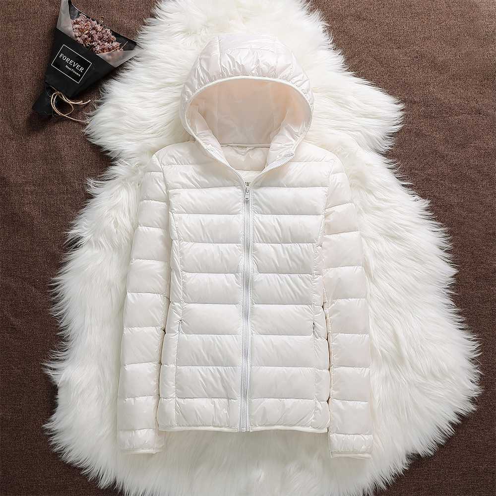 Women's Lightweight Quilted Puffer Jacket with Hood