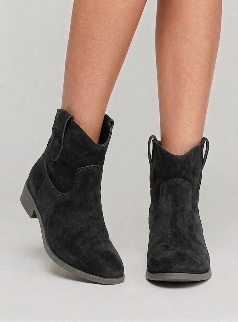 Women's Durable Knee-High Western Boots for Fall in Black