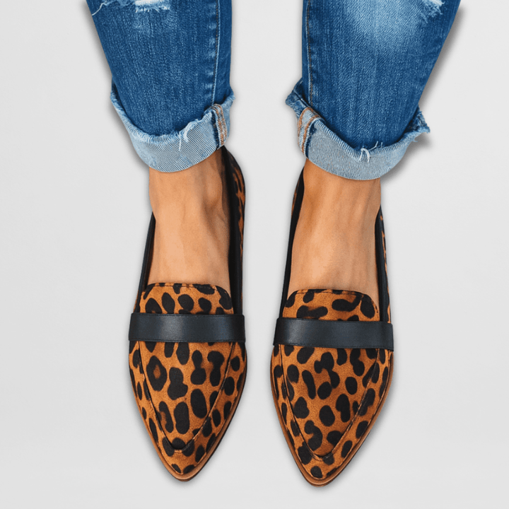 Women's Elegant Suede Slip-On Flats in Leopard