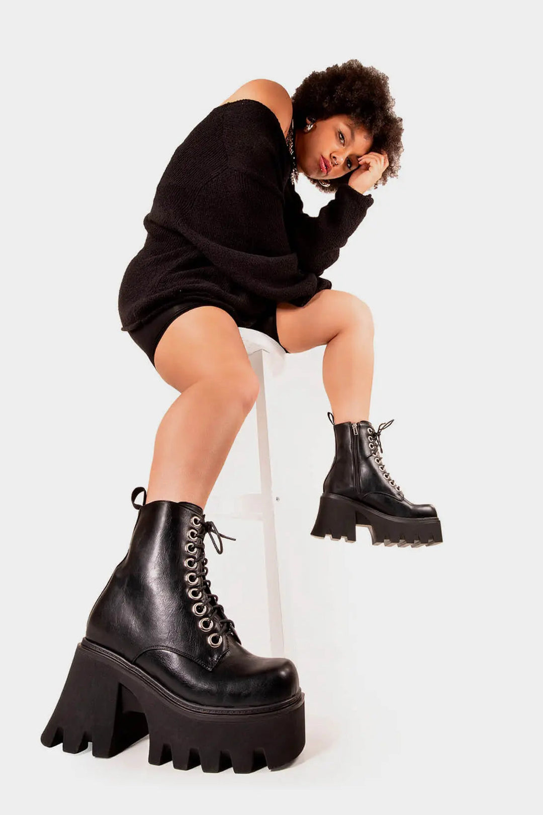 Women's Fall Boots Patent Leather Chunky Platform (3)