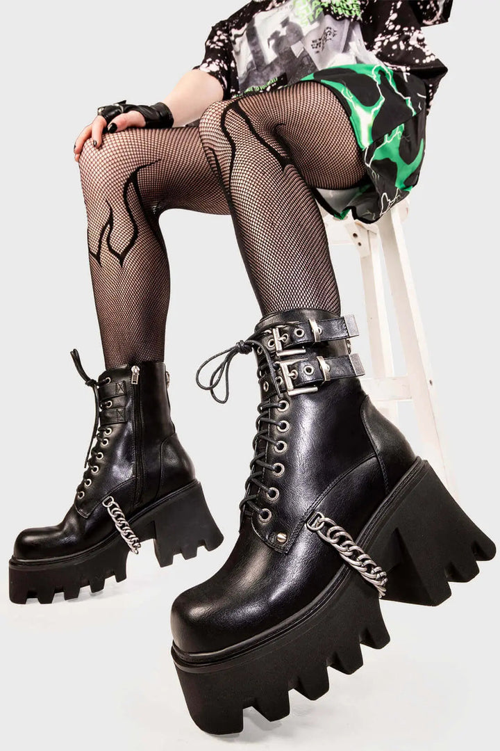 Women's Fall Boots with Chunky Black Platform (2)