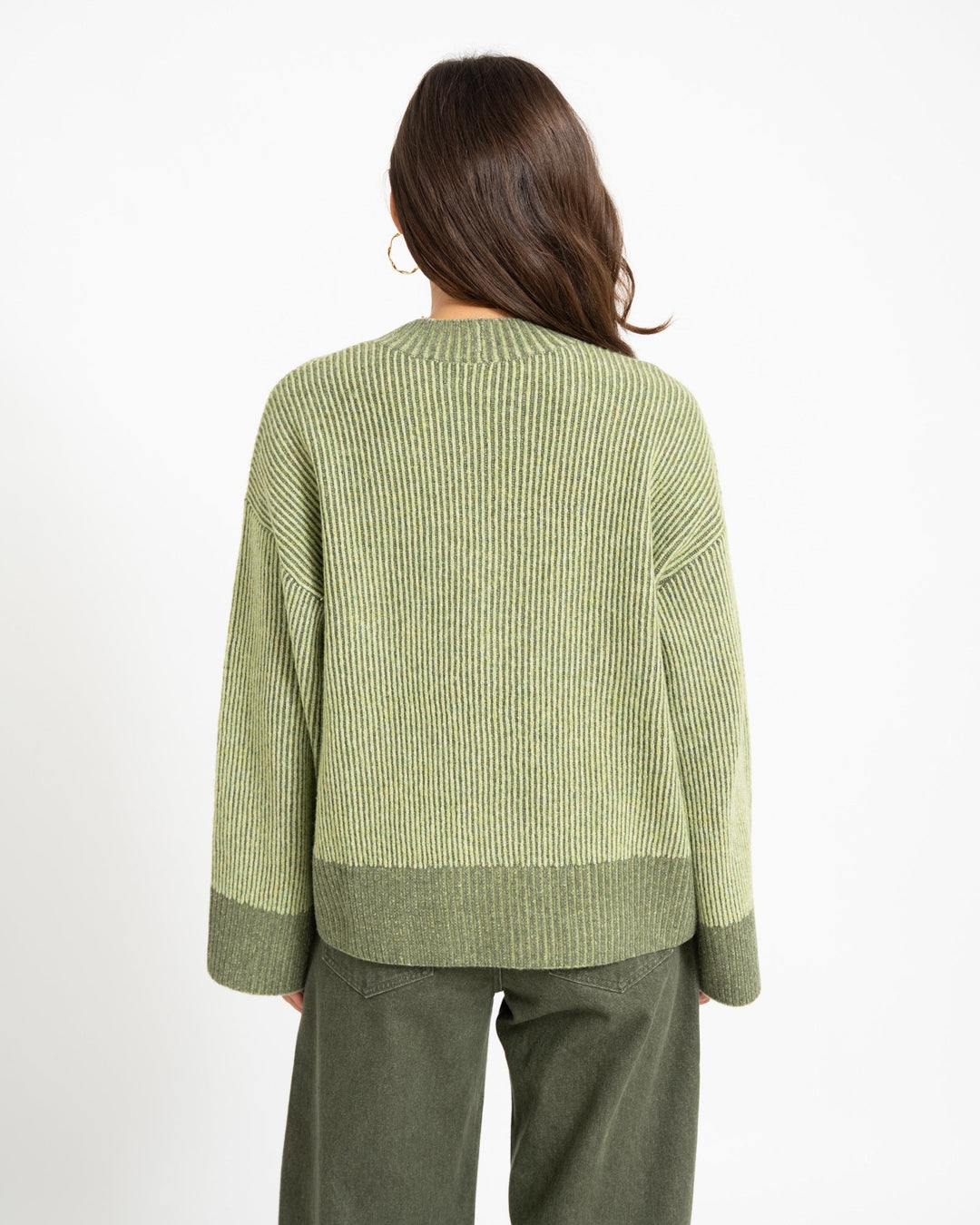Women's Knit Sweater Oversized for Everyday Comfort in Green 6