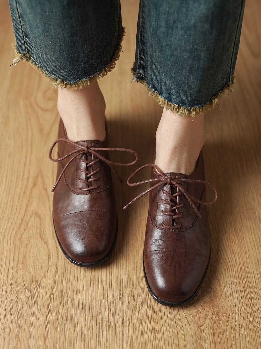 Women's Leather Lace-Up Flats, Heritage Design (13)