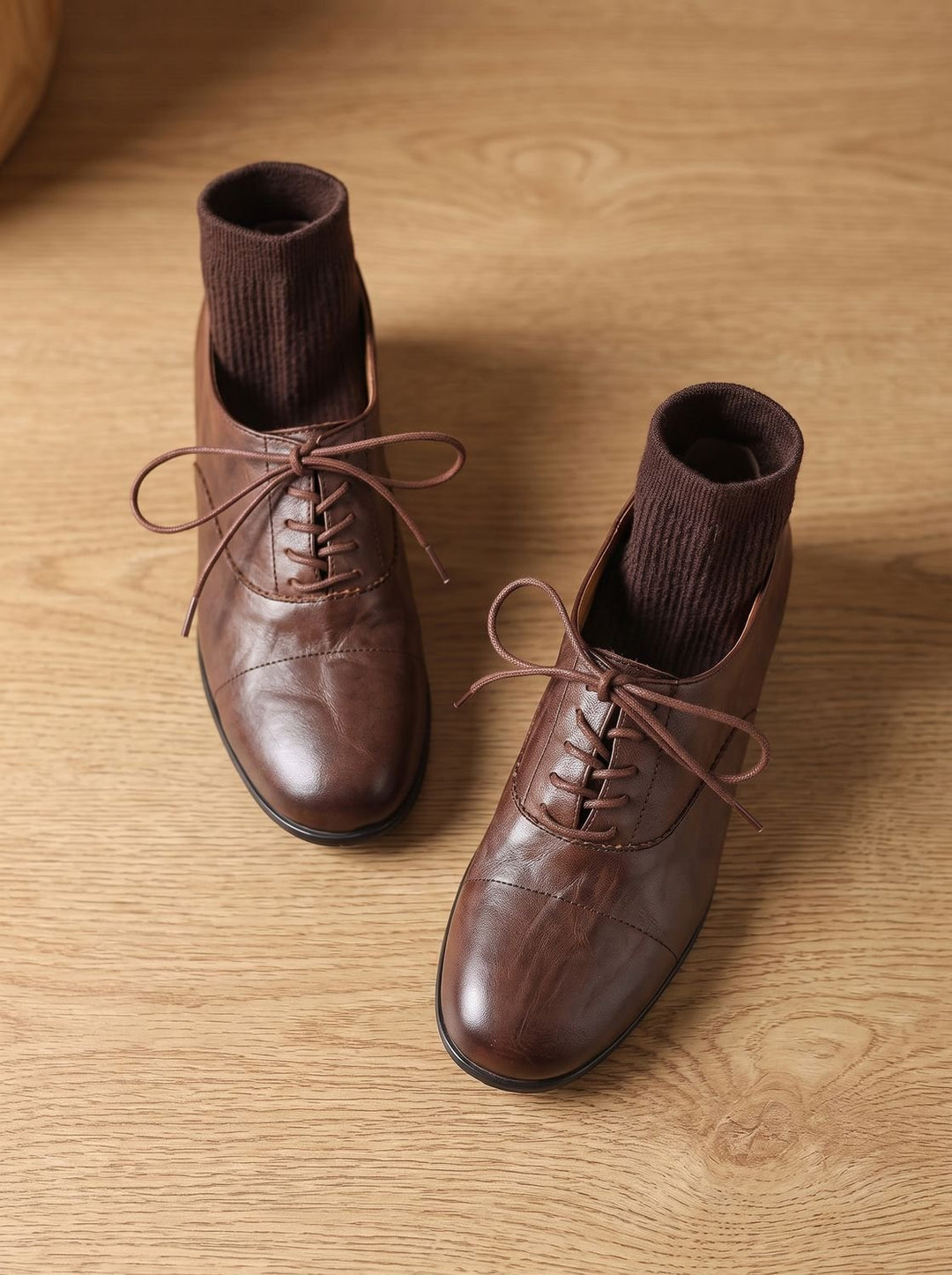 Women's Leather Lace-Up Flats, Heritage Design (16)