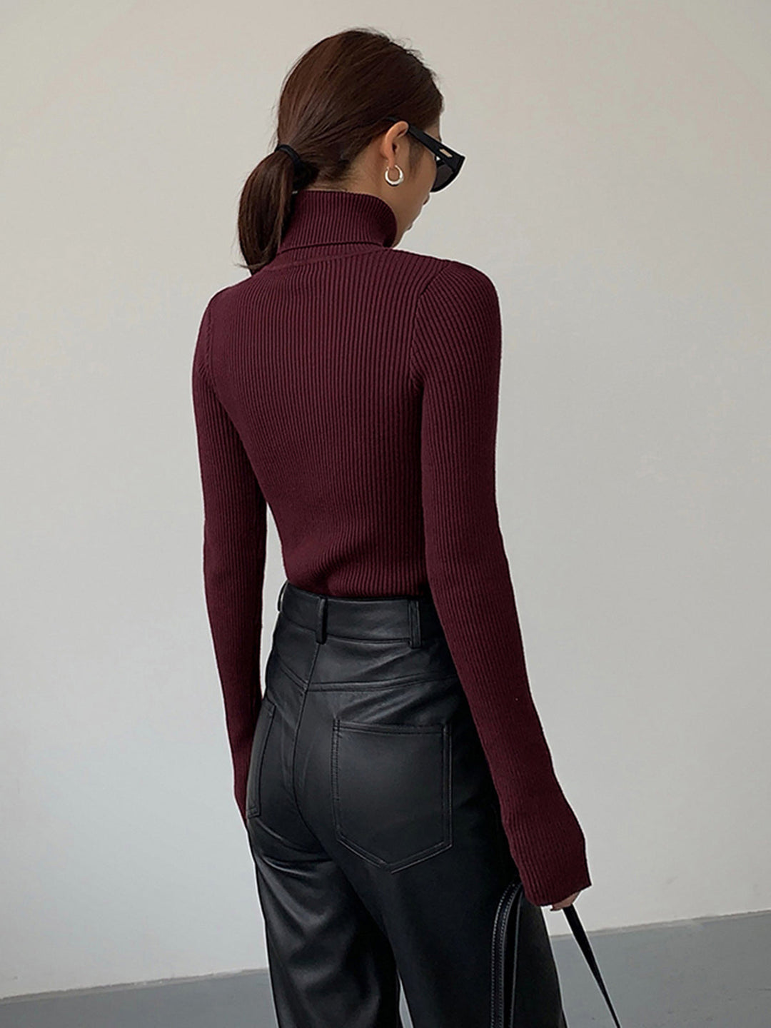 Women's Tailored Ribbed Knit Turtleneck Sweater