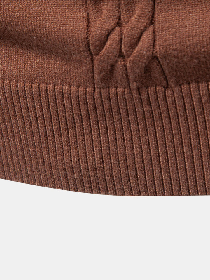 Women's Sweater in Cable Knit Turtleneck for Fall (7)