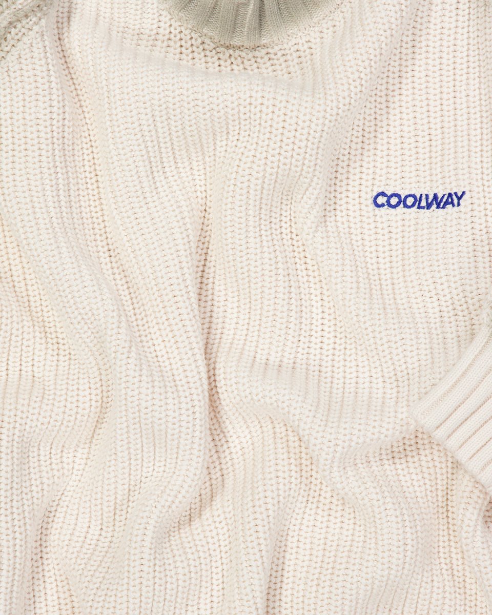 Women's Sweater with Relaxed Fit Crew Neck (3)